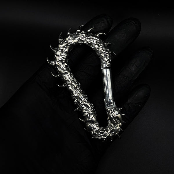 Carabiner clip